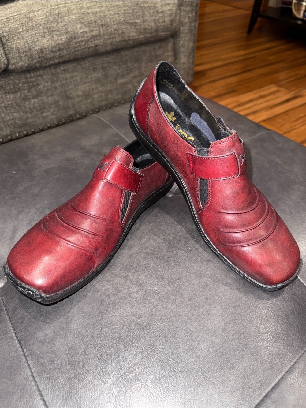 NWOT Rieker Women's Burgundy Slip-On Clogs Size EU 41
